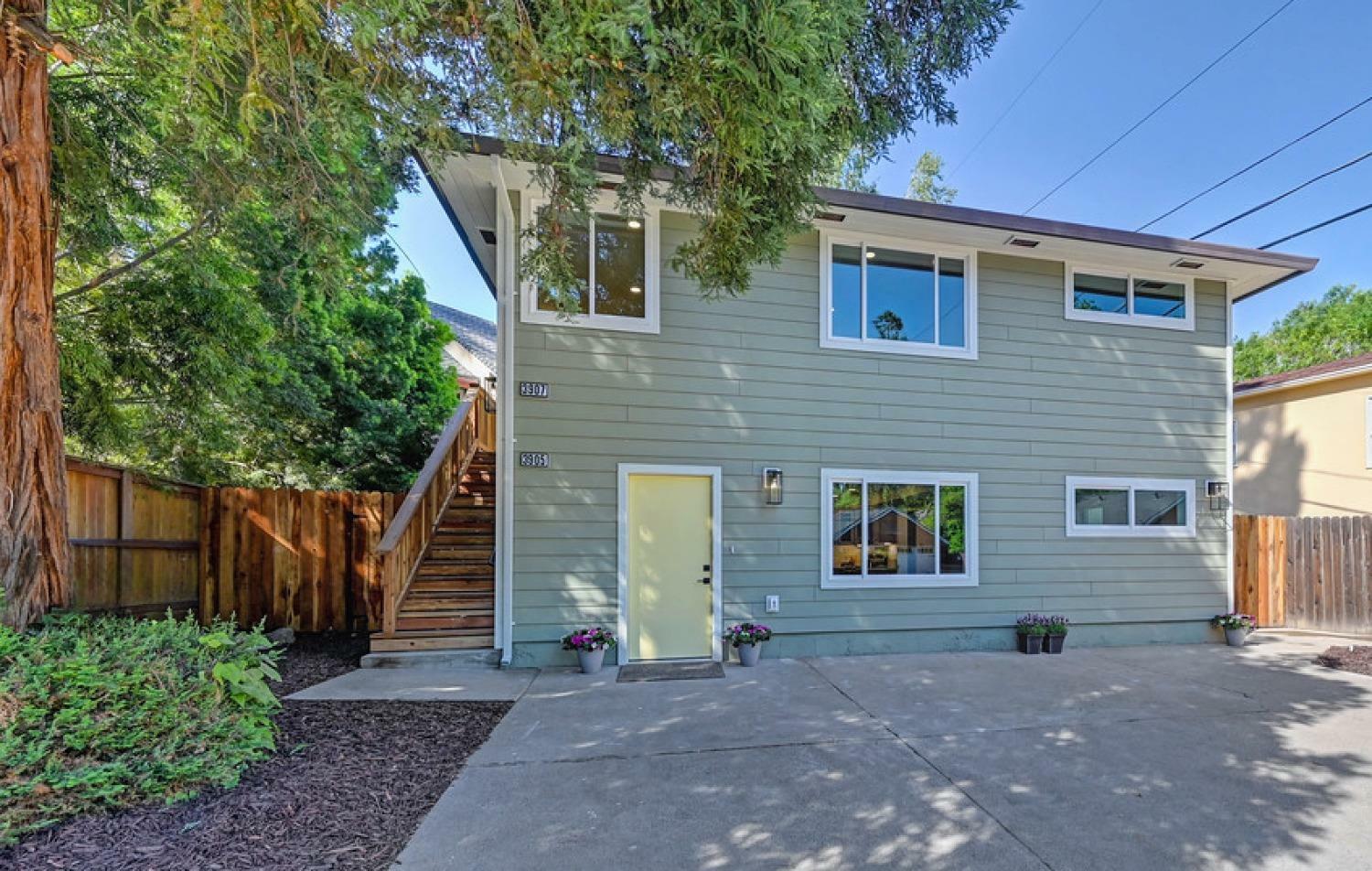 Property Photo: 3907 D Street CA 95819