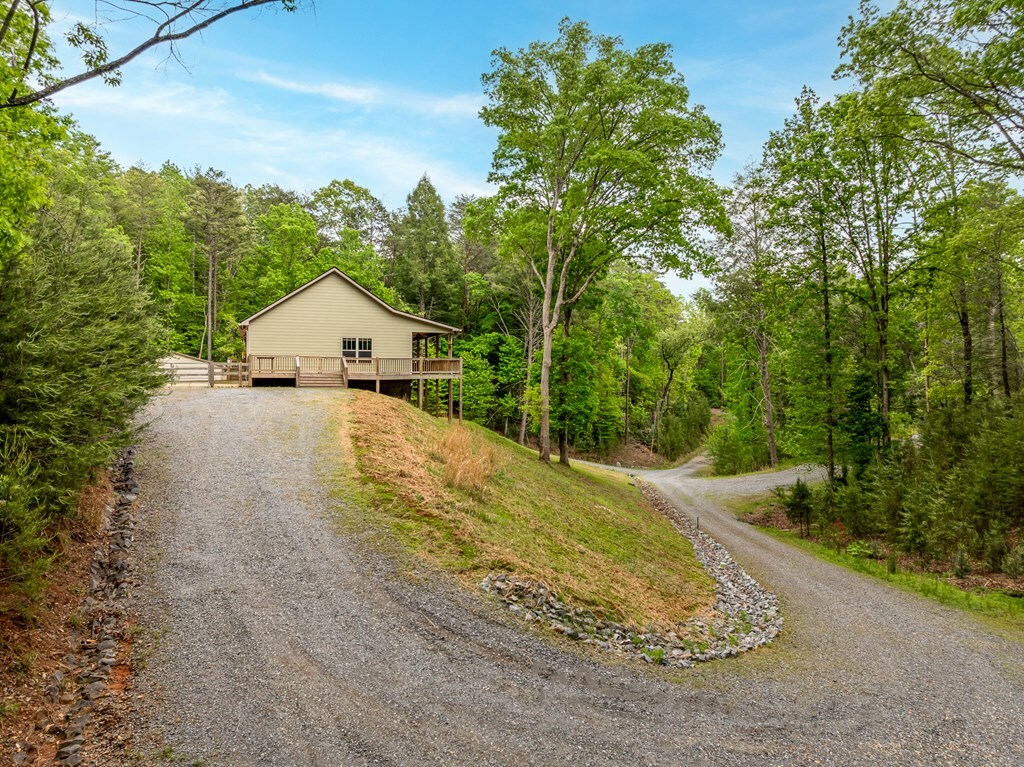 Property Photo: 102 Waleska Lane GA 30540