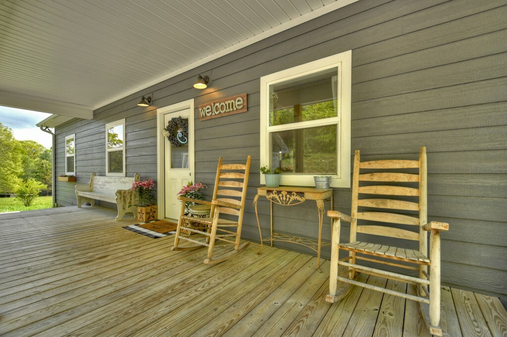 Property Photo: 198 Ivy Knob Lane NC 28904