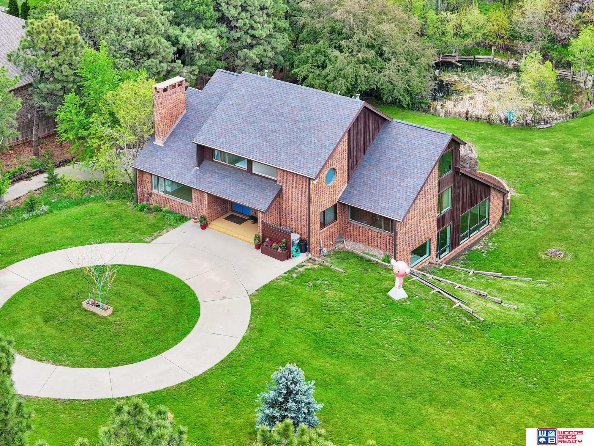 Property Photo:  6400 S 84th Street  NE 68516 