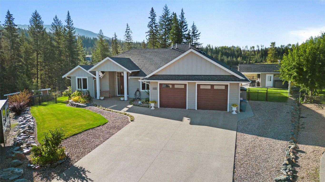 Property Photo: 2518 Valley Place BC V0E 1H2