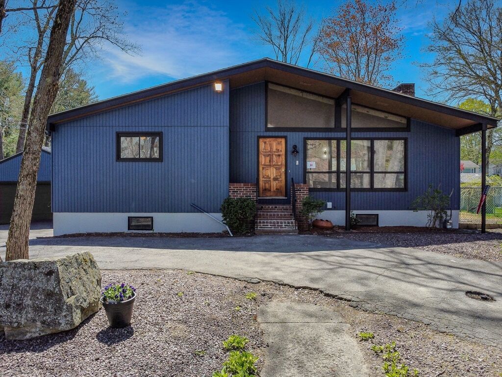 Property Photo:  40 Pinedale Ave  MA 01830 