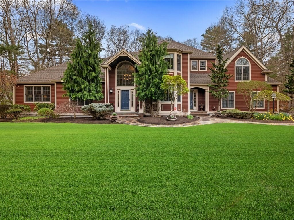 Property Photo: 2 Red Fox Run MA 02067