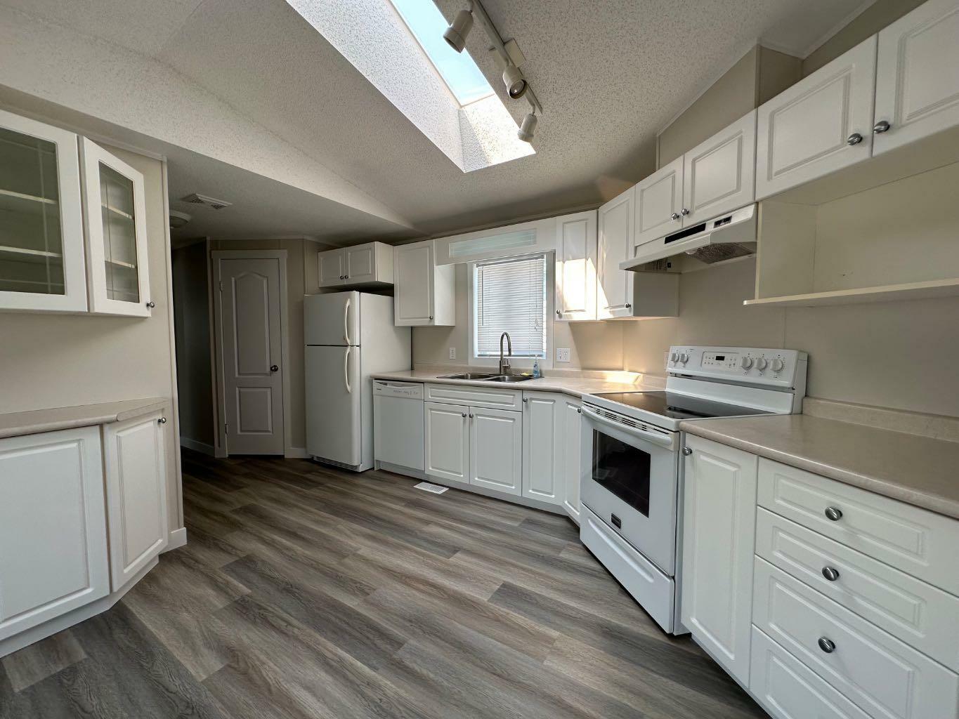 Property Photo: 109 Hoehne Street AB T9K 2K8