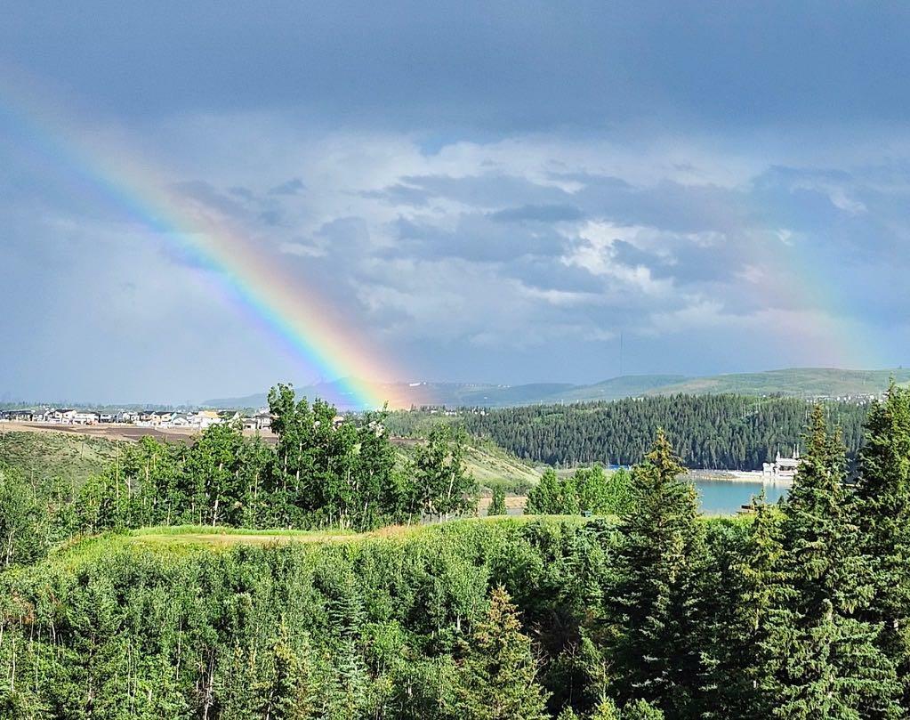 Property Photo: 435 Rodeo Ridge AB T3Z 3G2