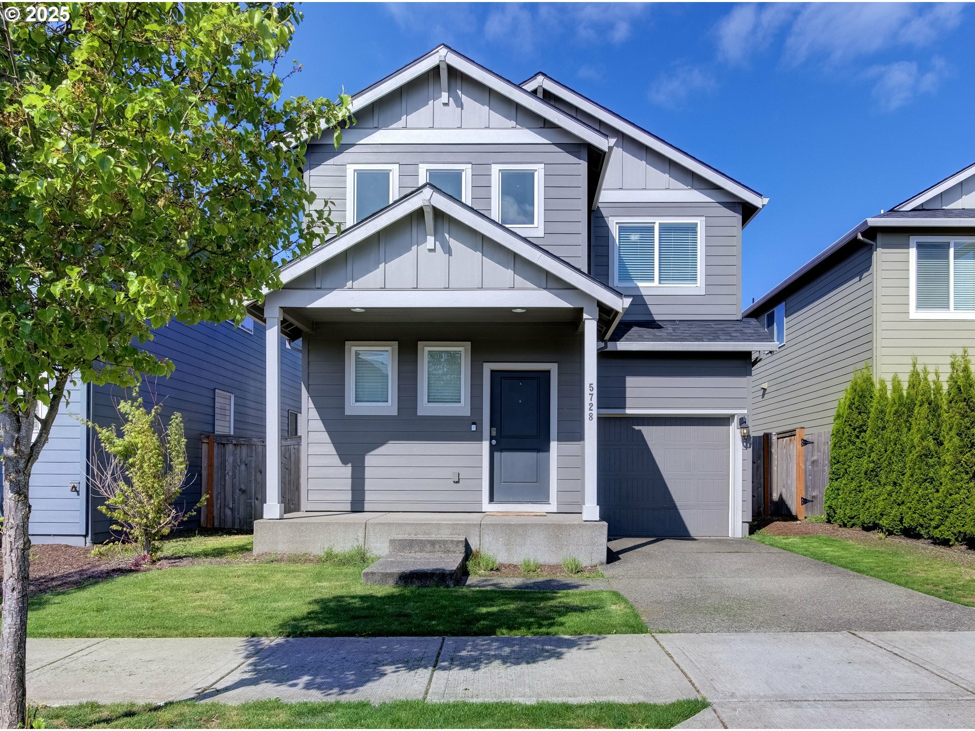 Property Photo: 5728 NE 130th Pl WA 98682