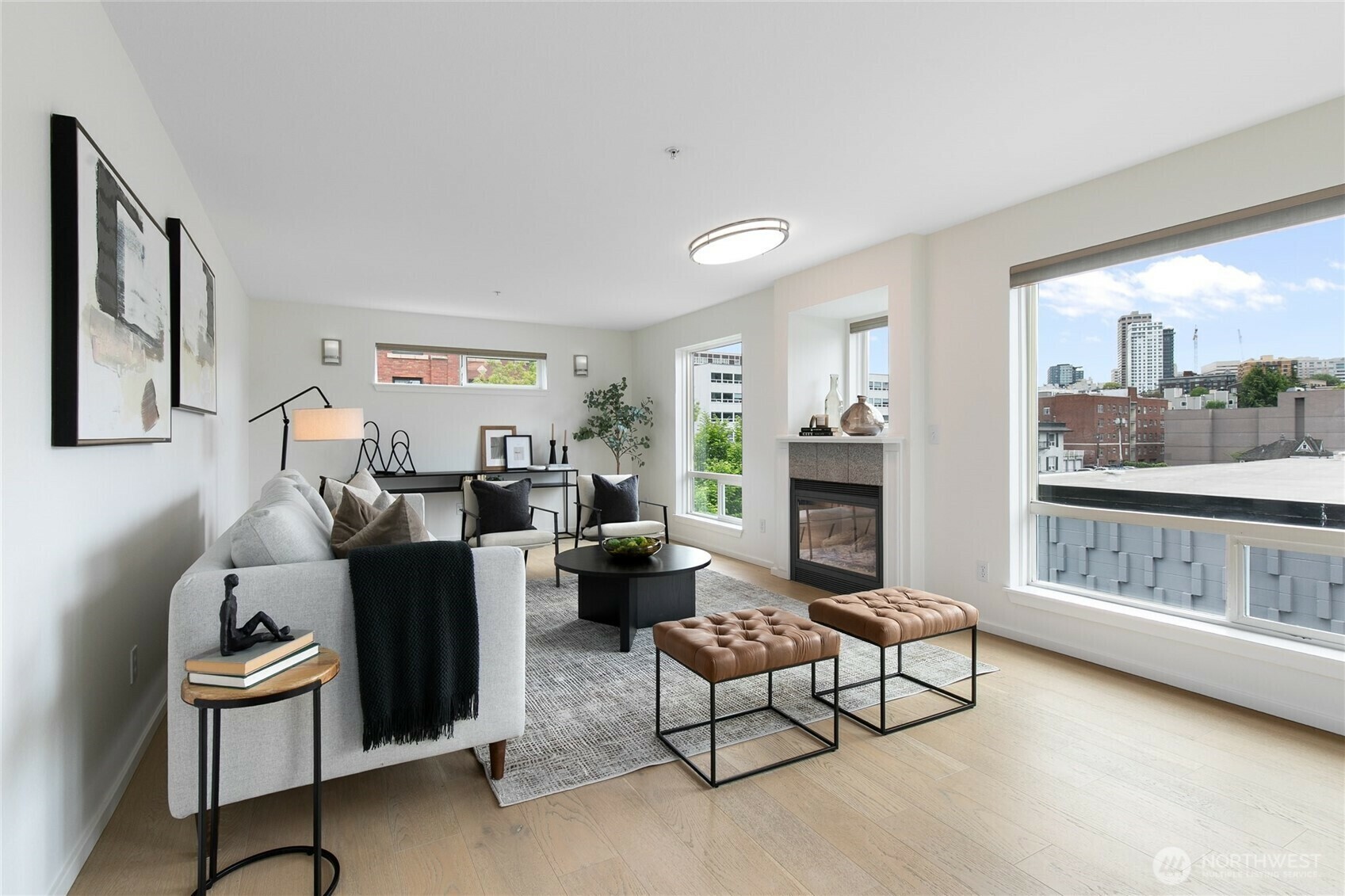 Property Photo:  1805  Bellevue Avenue 401  WA 98122 