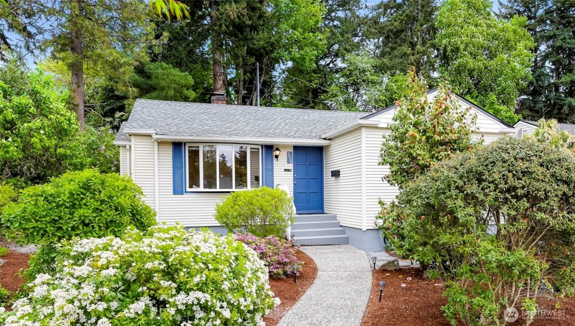 Property Photo: 3820 47th Avenue SW WA 98116