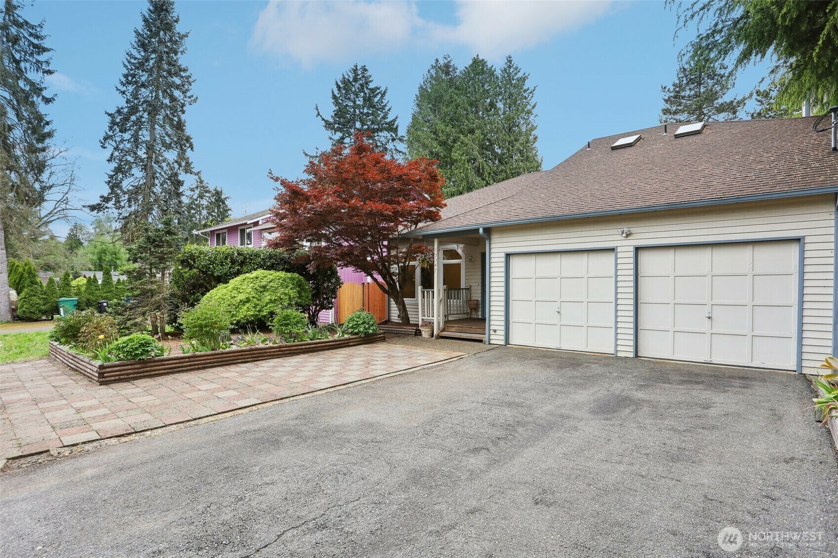 Property Photo:  13347  19th Avenue NE  WA 98125 