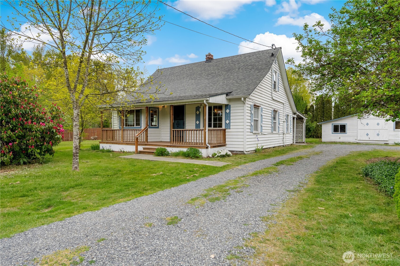 Property Photo: 10211 51st Avenue NE WA 98270