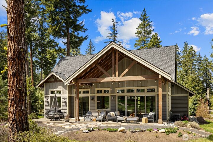 Property Photo: 330 Maple Leaf Loop WA 98922