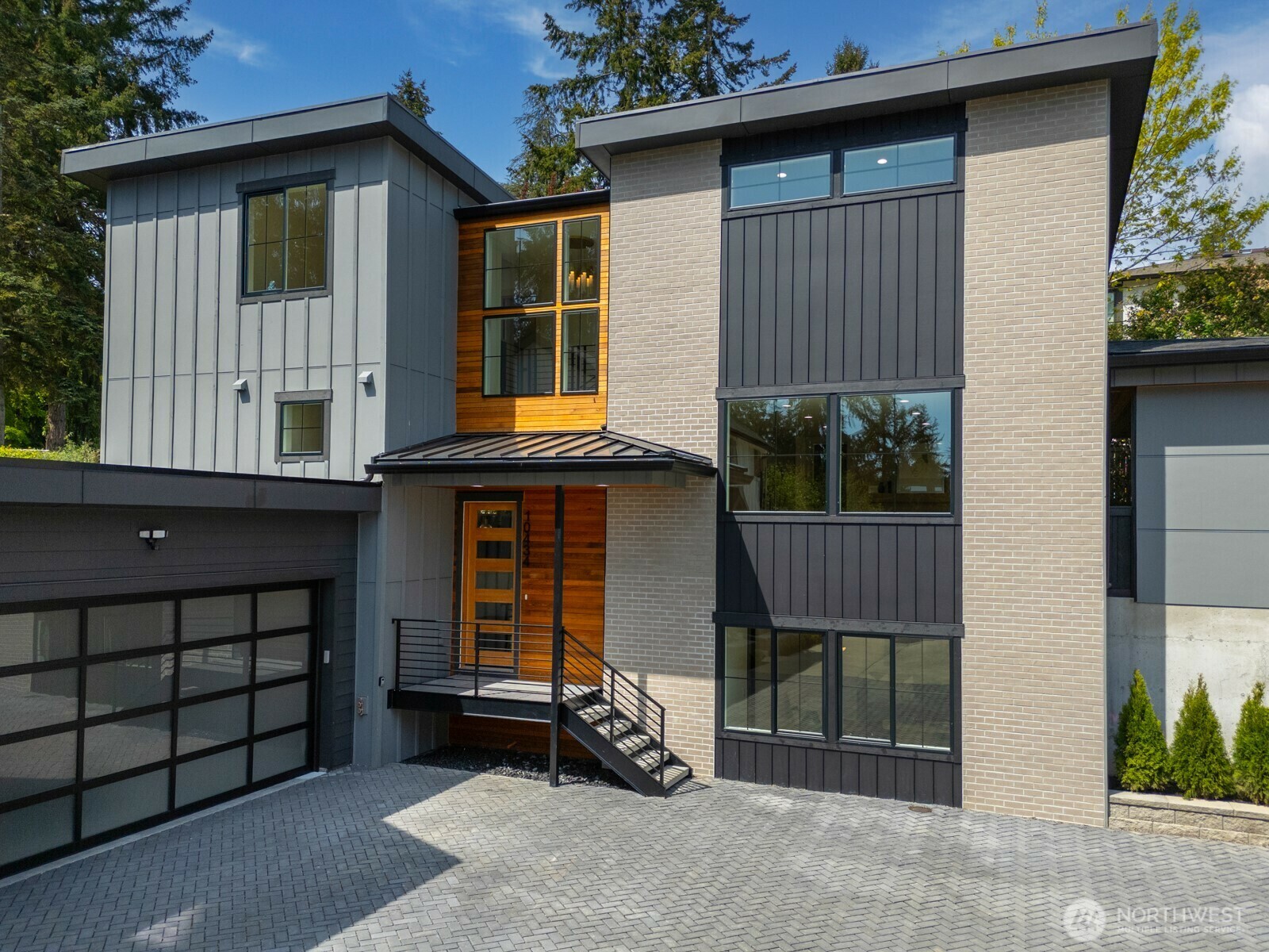 Property Photo: 10434 NE 110th Street WA 98033