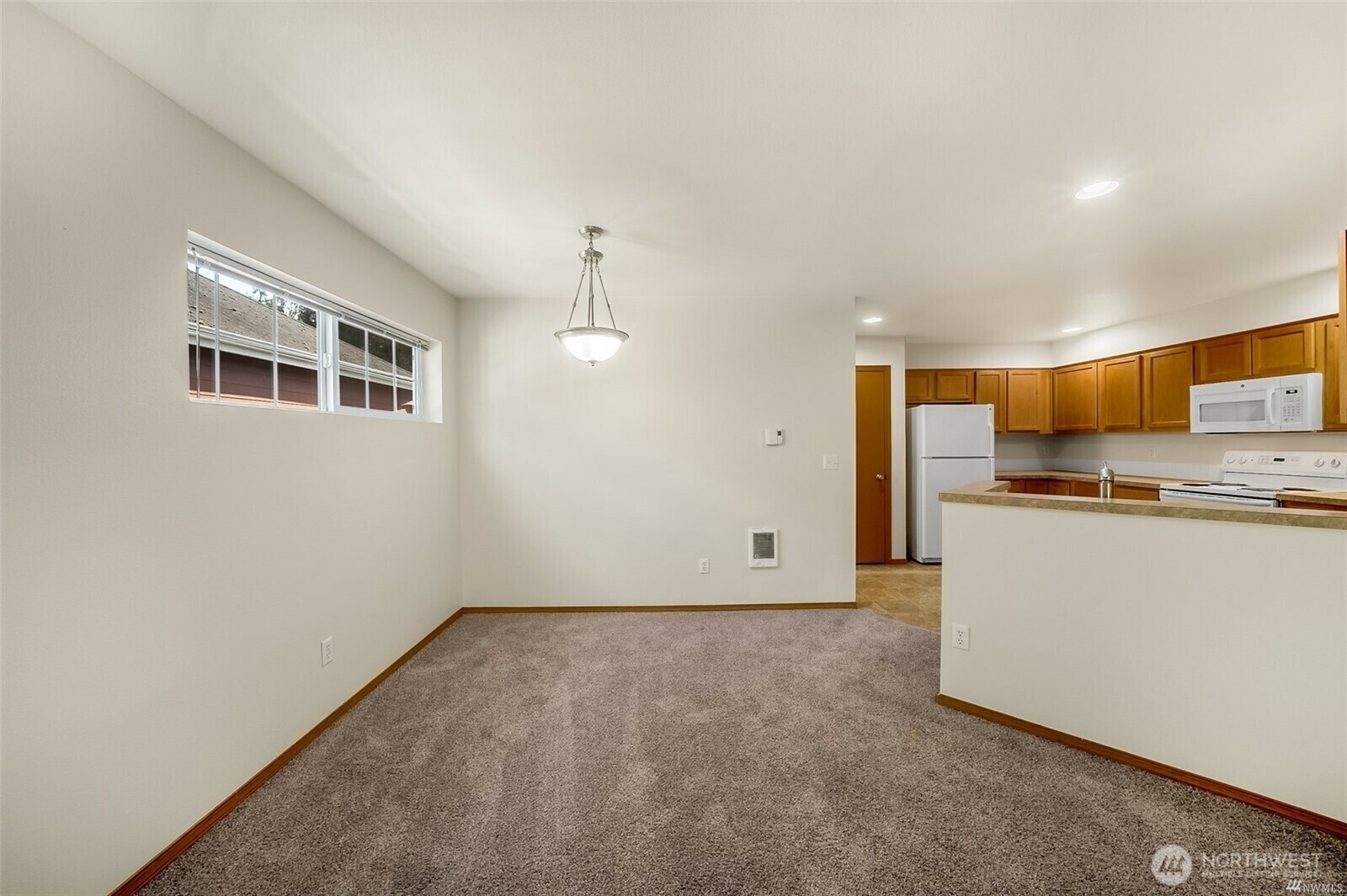 Property Photo: 14806 36th Avenue Ct E 6 WA 98446