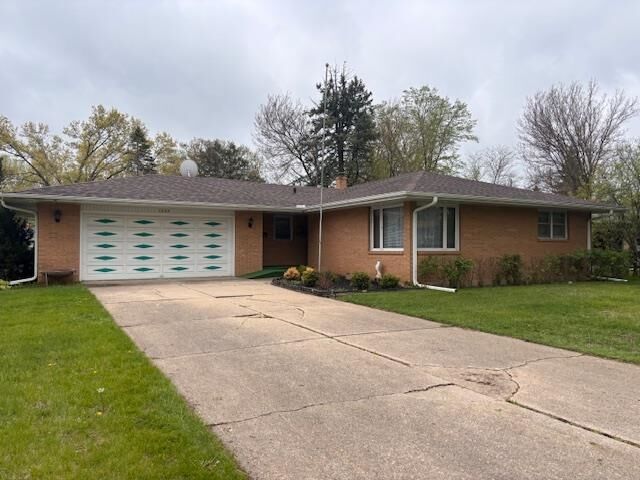 1302 Campus Hills Boulevard  Rockford IL 61103 photo