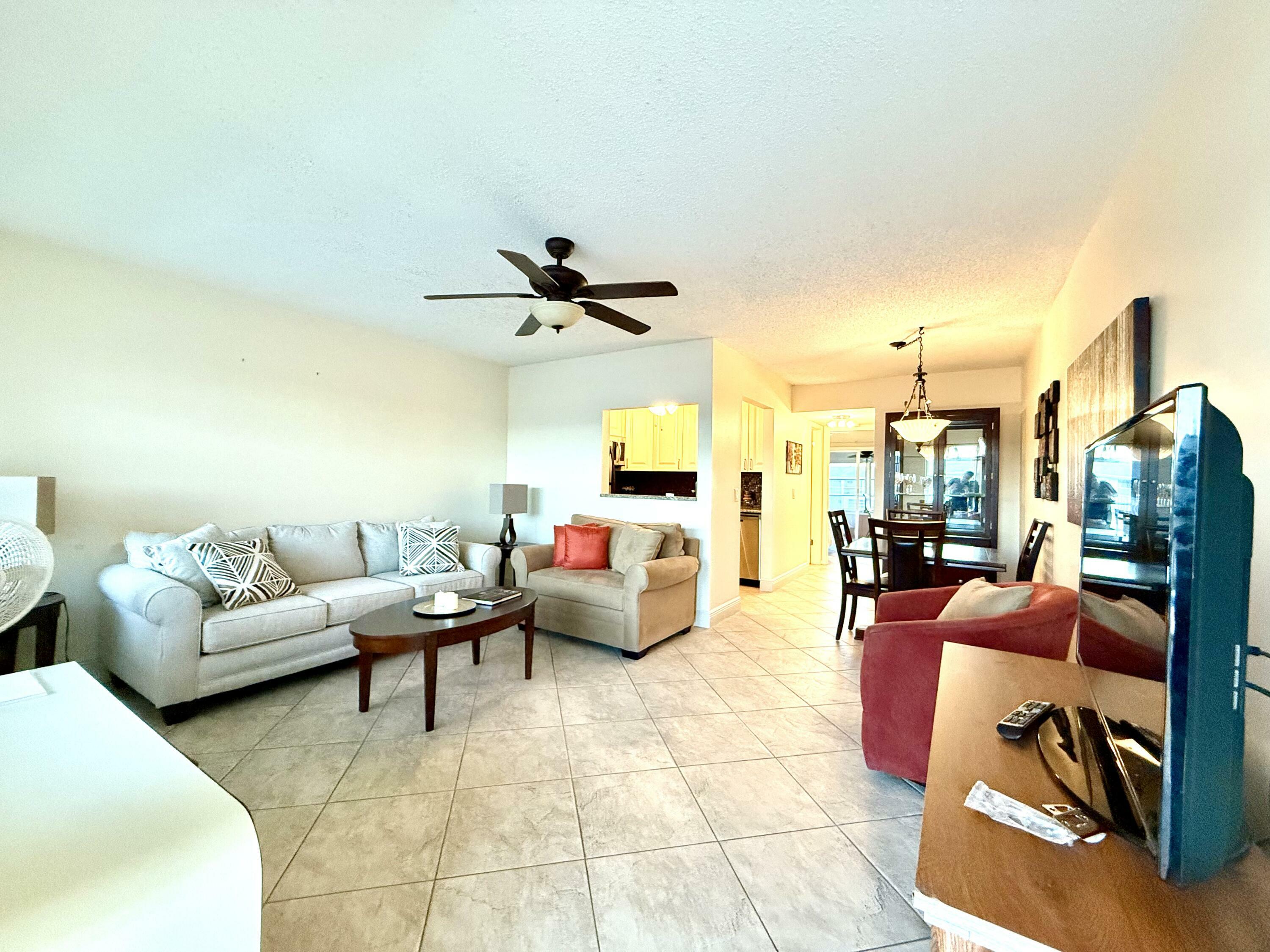 Property Photo: 10 Kent A FL 33417