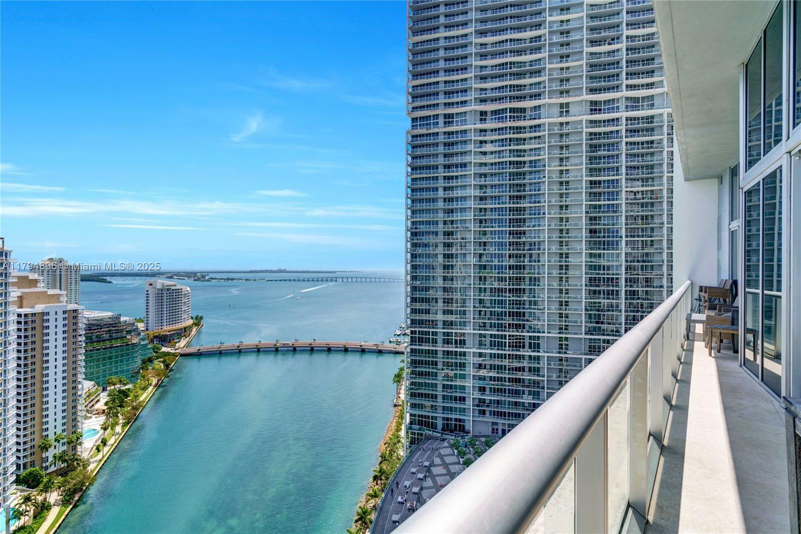 Property Photo: 465 Brickell Ave 2801 FL 33131