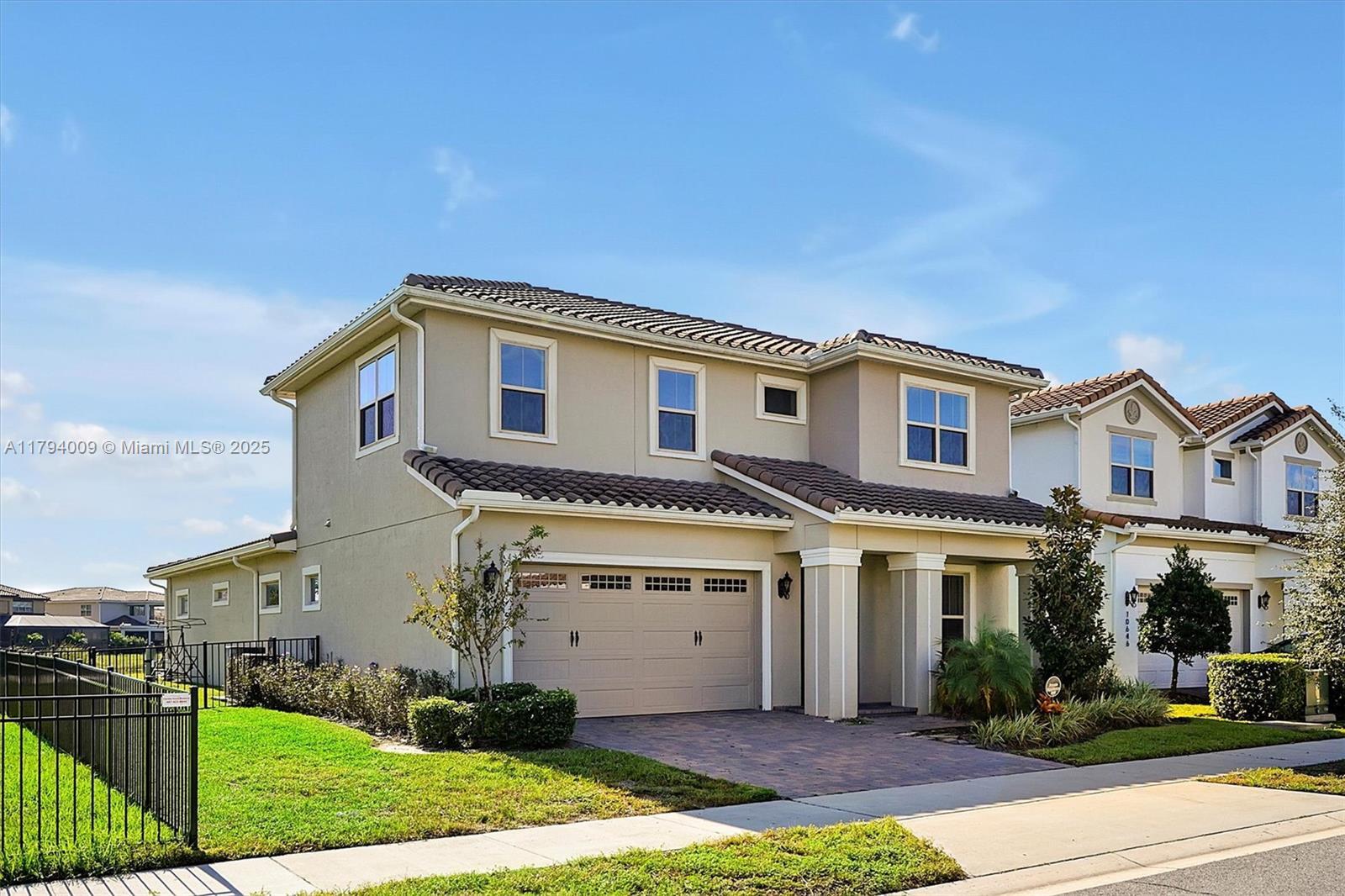 Property Photo: 10652 Woodrow Dr FL 32832