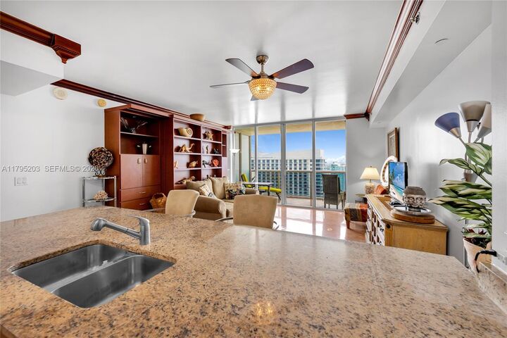 Property Photo:  1830 S Ocean Dr 4712  FL 33009 