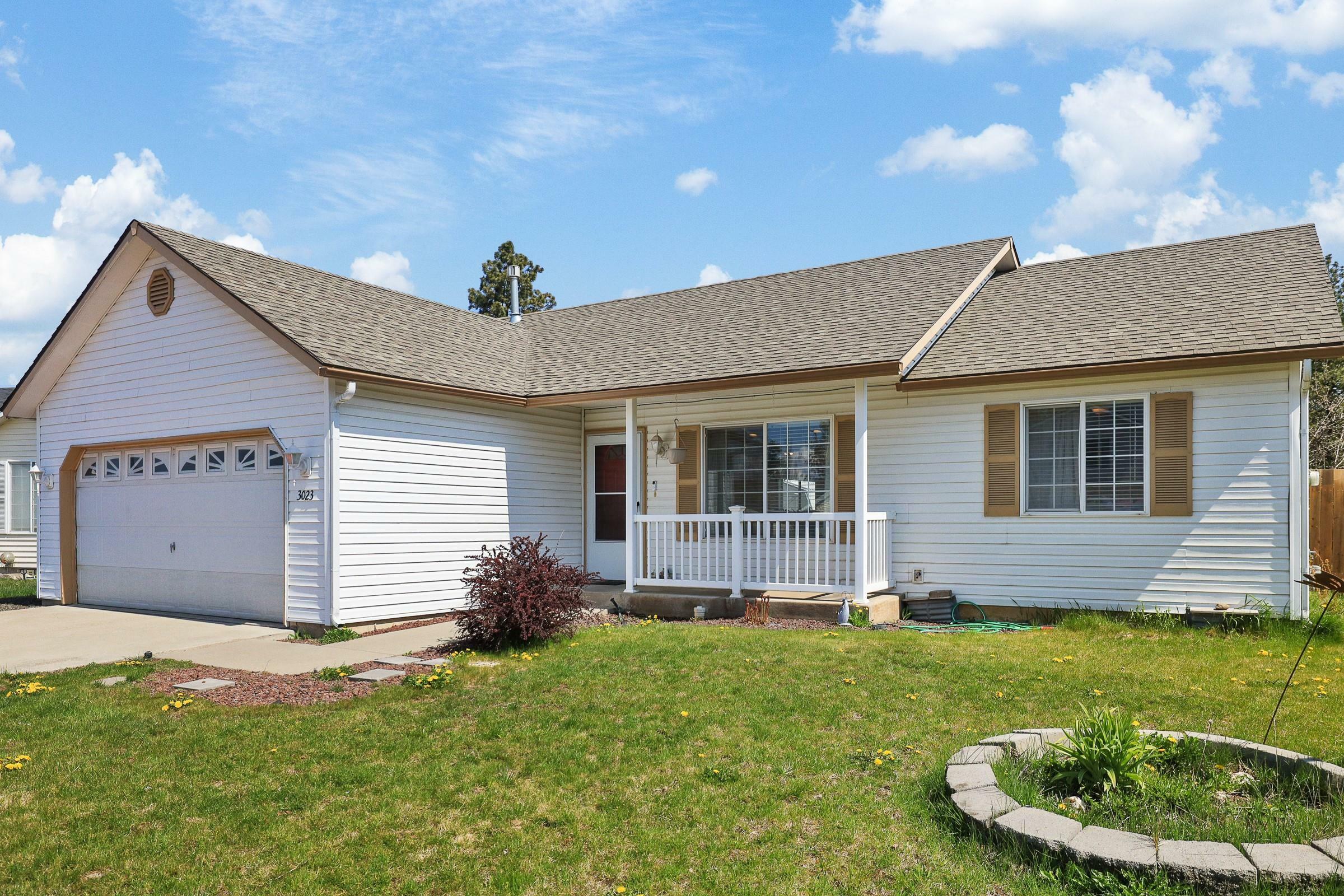 Property Photo: 3023 Meadow Glen Ln WA 99004