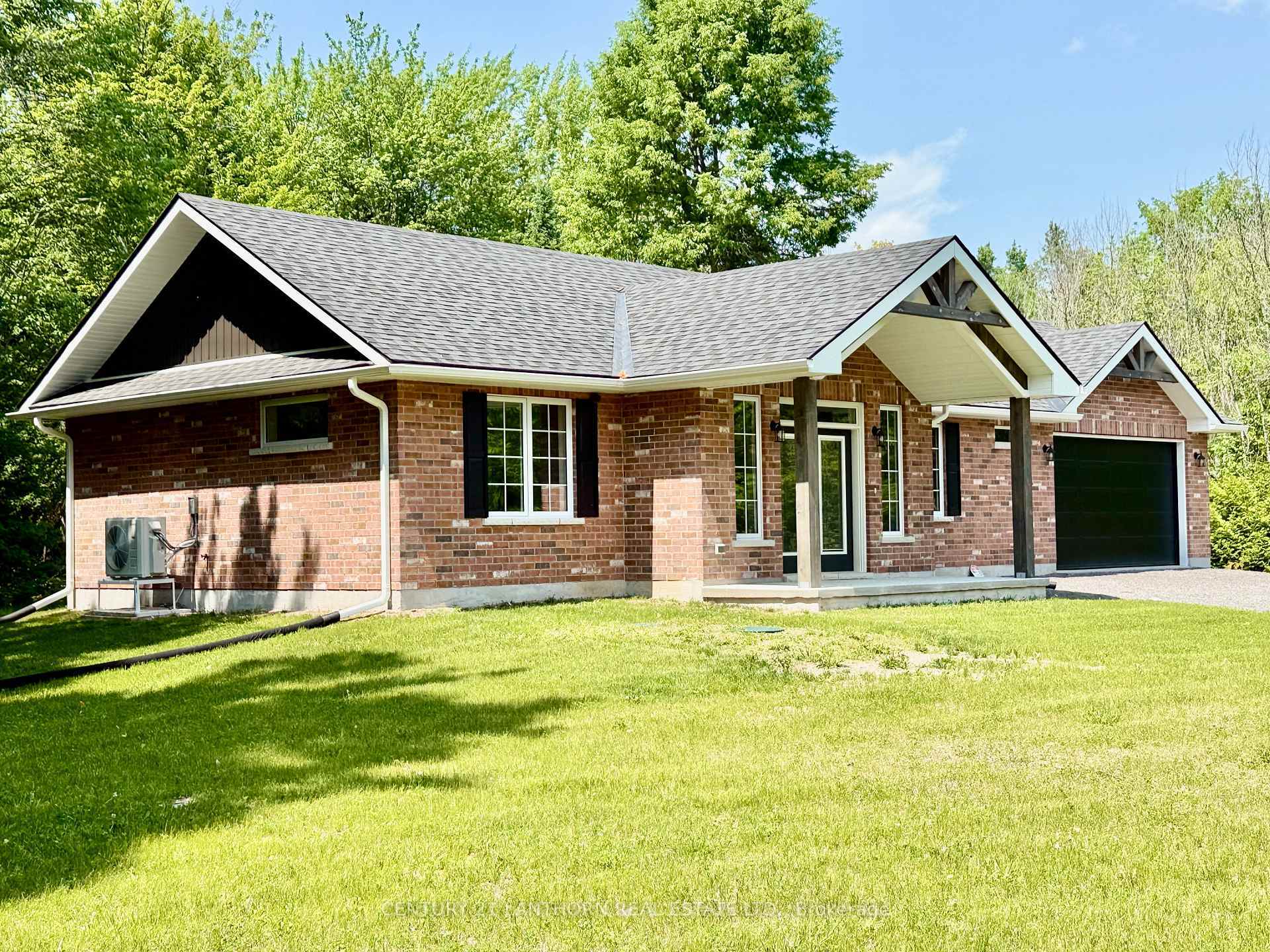 Property Photo: 1713 Hollowview Road ON K0K 3E0
