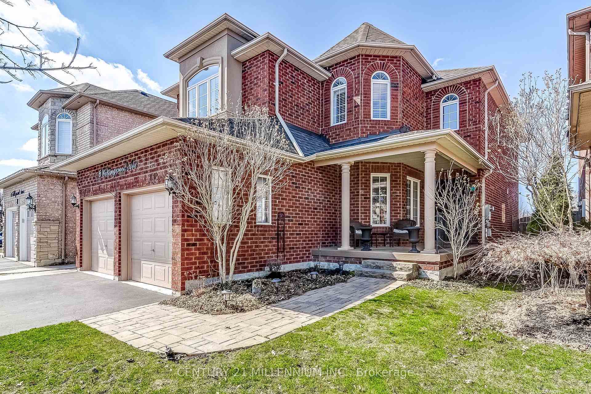 Property Photo: 6 Collingwood Avenue ON L7A 2E5