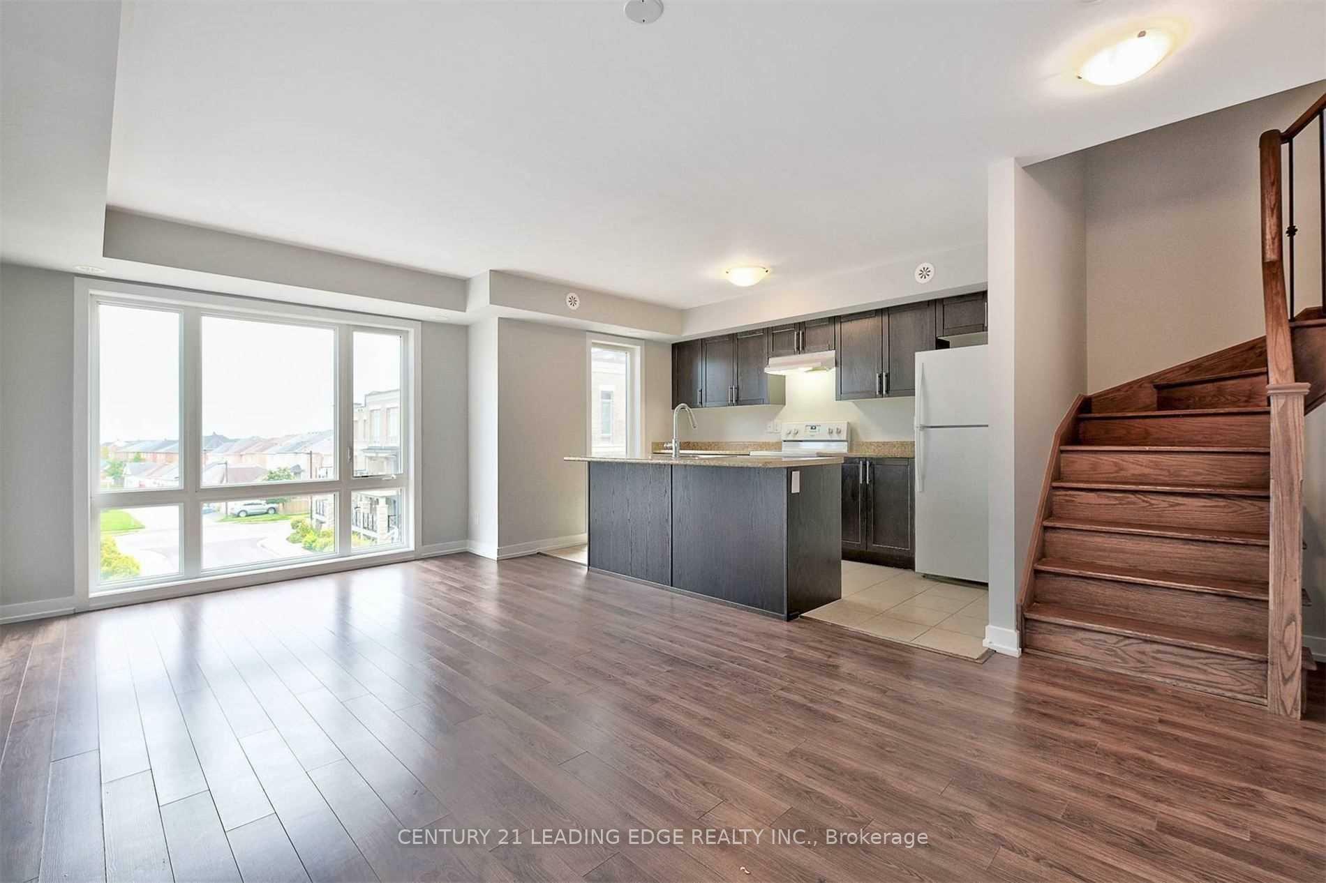 Property Photo: 60 Dunsheath Way 708 ON L6B 0A7