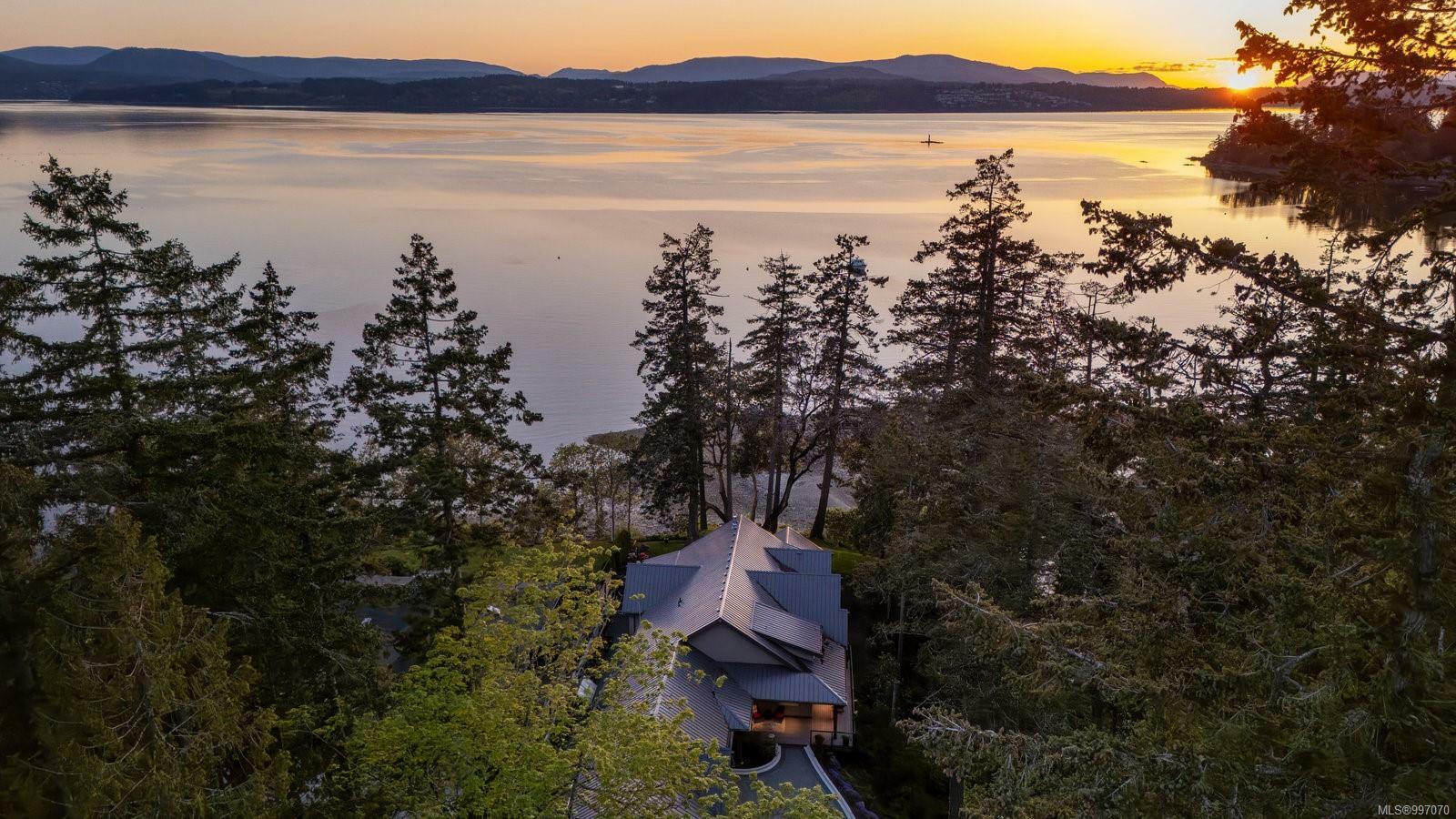 Property Photo: 11176 Chalet Rd BC V8L 5M1