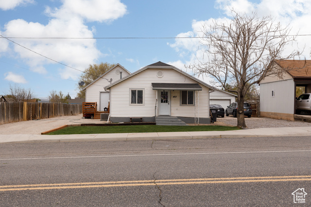 Property Photo: 463 E Main St UT 84654
