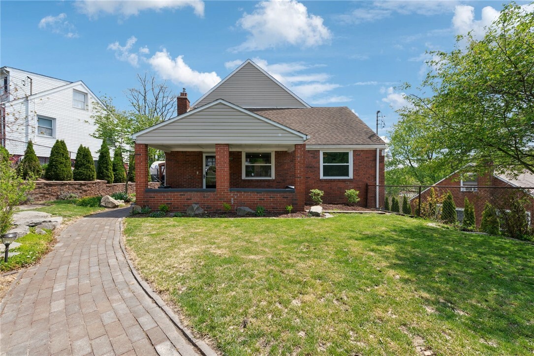 Property Photo: 3302 Crestview Dr PA 15137