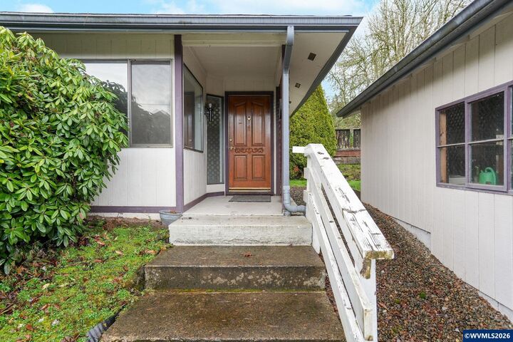 Property Photo:  3070 Troth Ct SE  OR 97302 