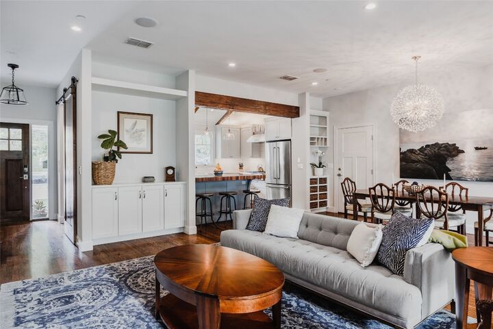Property Photo: 4801 Balcones Drive TX 78731