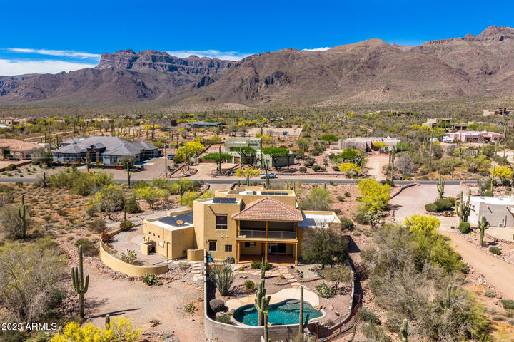 Property Photo: 10657 E Cloudview Avenue AZ 85118