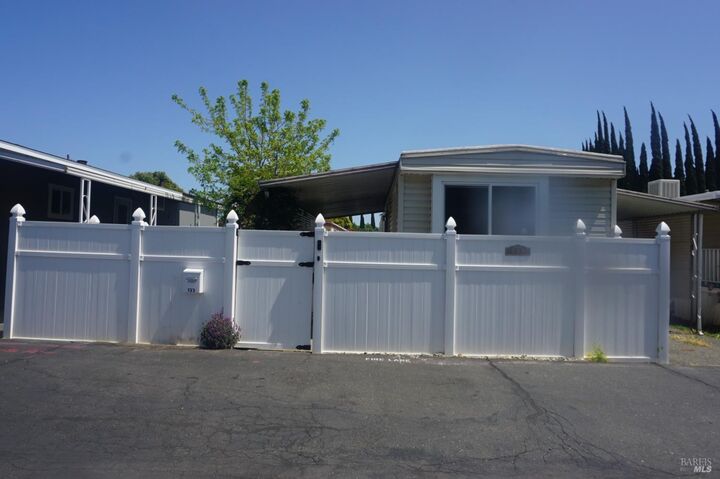 133 Calle Chapultepic  Vacaville CA 95687 photo