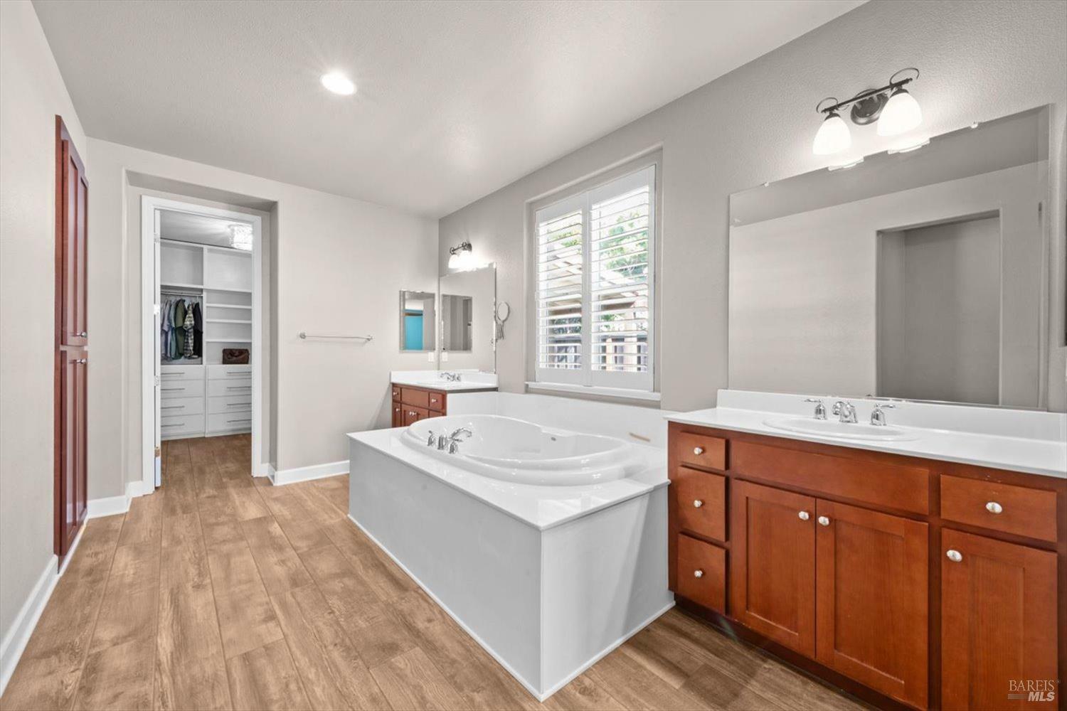 Property Photo:  502 Longwood Place  CA 95688 