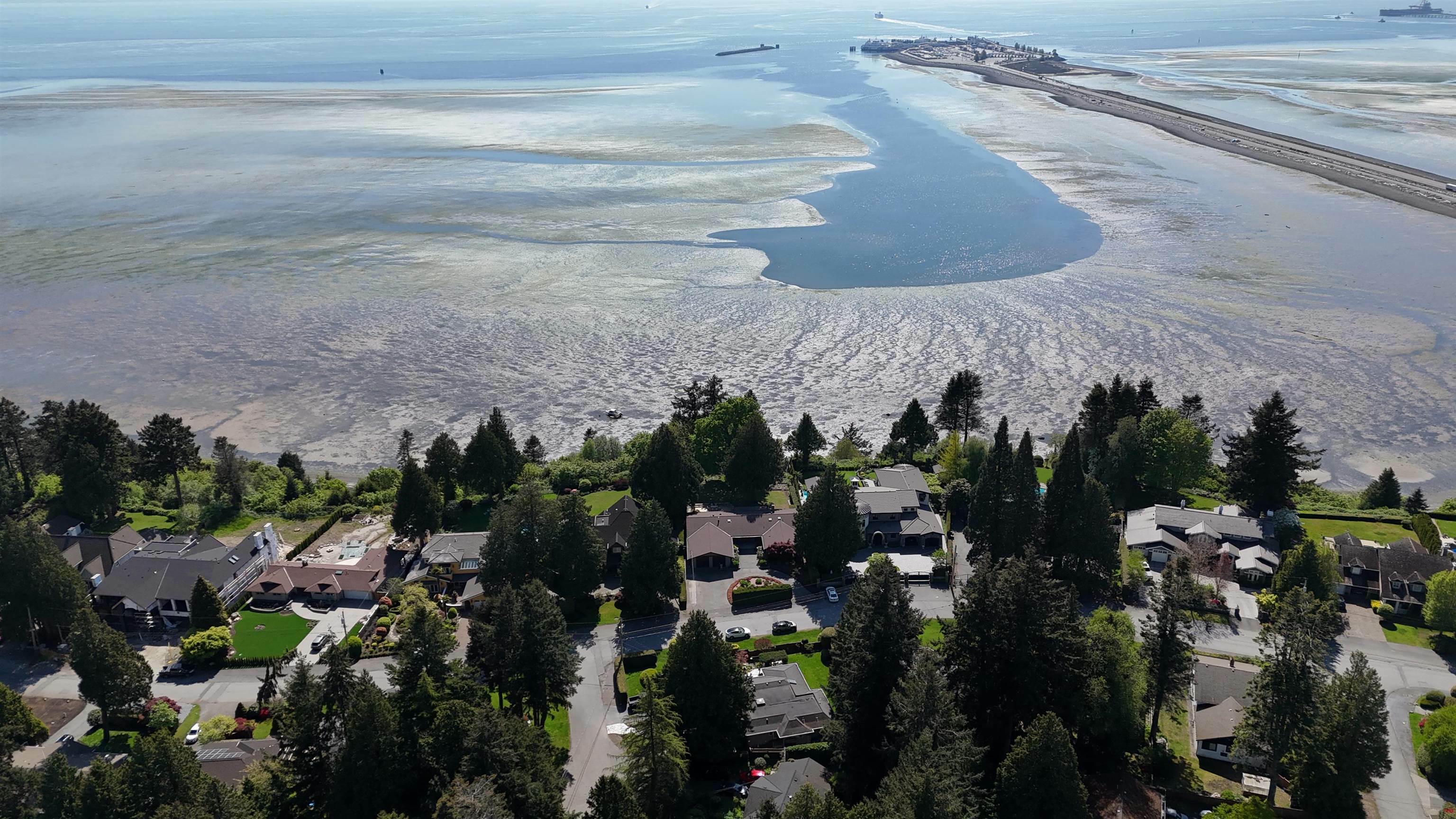 Property Photo: 1015 Pacific Drive BC V4M 2K2