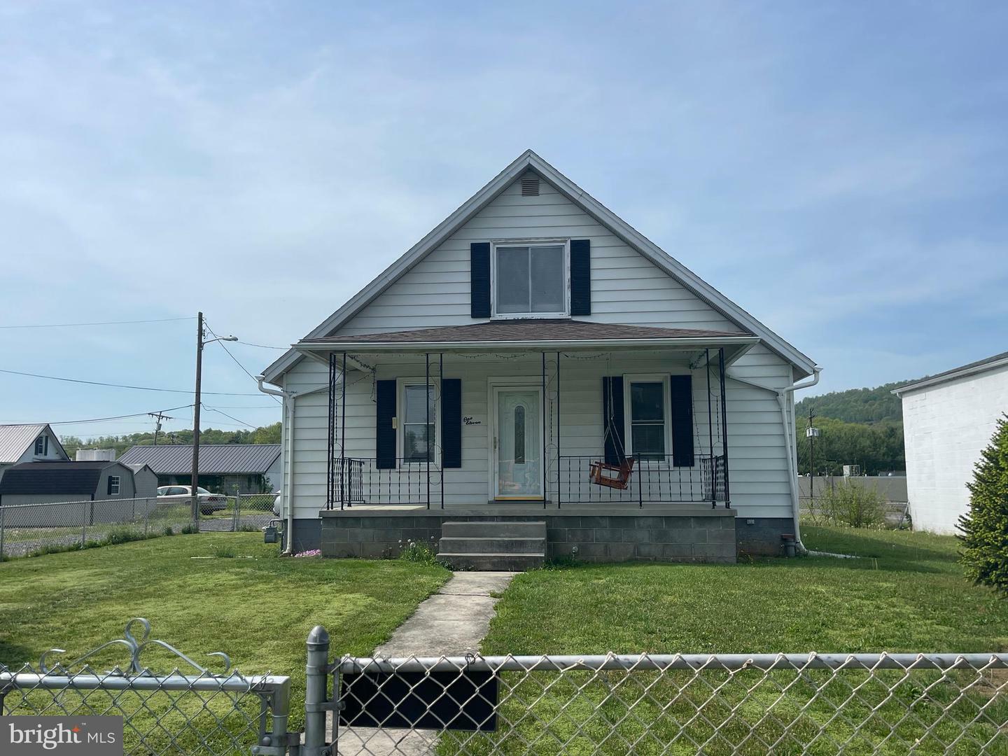 Property Photo: 111 W Mary St MD 21502