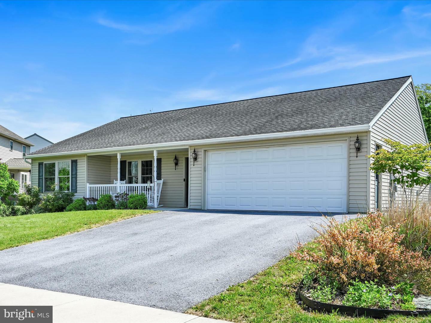 Property Photo: 2240 Nancy Lee Avenue PA 17042
