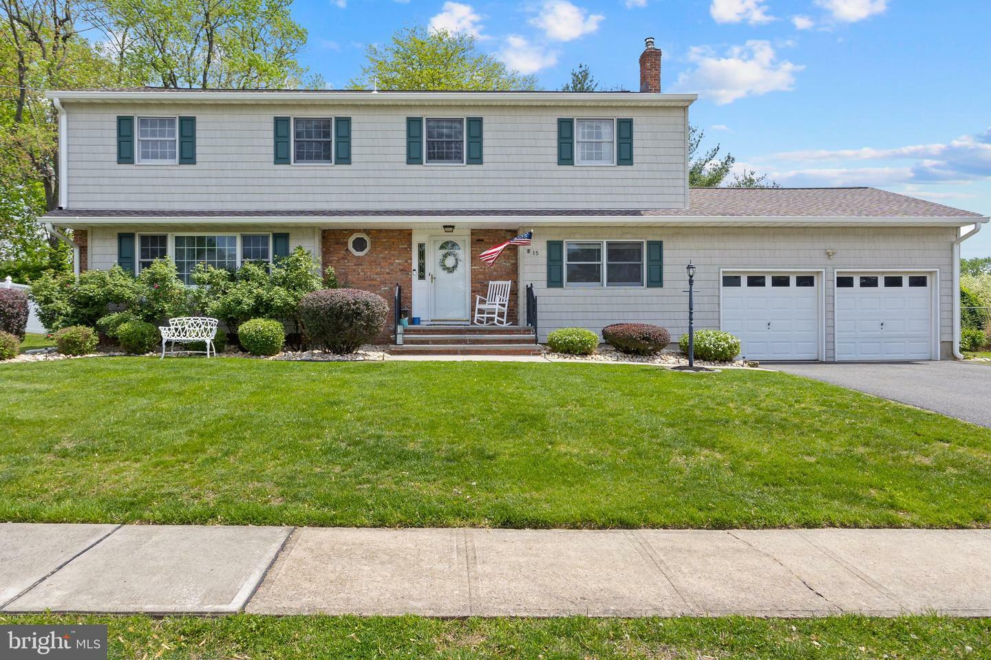 15 Bennington Road  Bordentown NJ 08505 photo