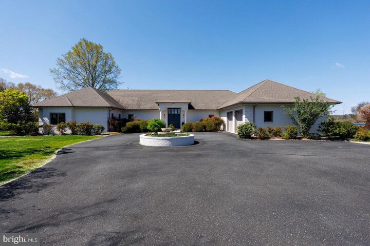 Property Photo: 26333 Presquile Drive S MD 21601
