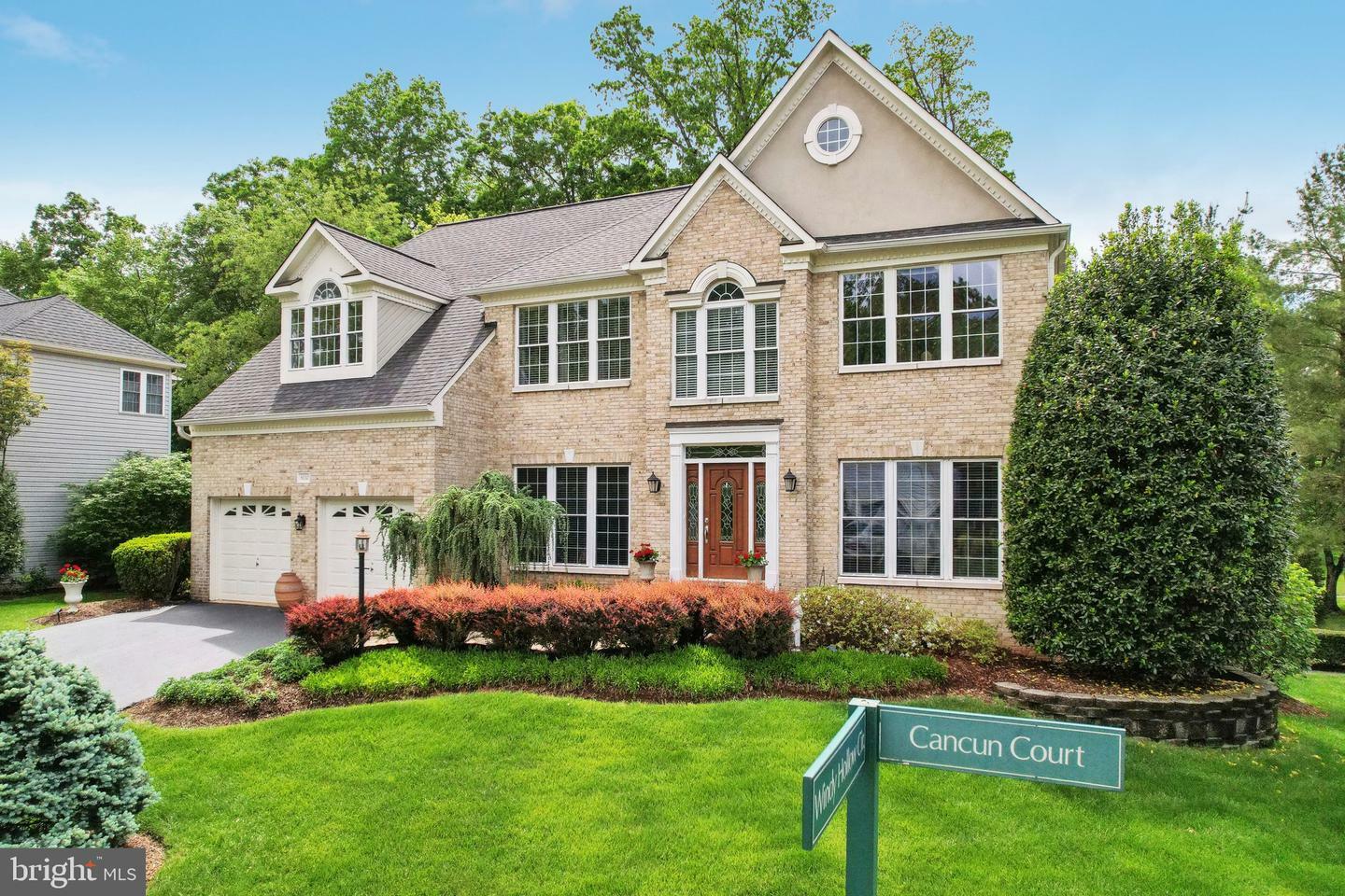 Property Photo: 8130 Cancun Court VA 20155