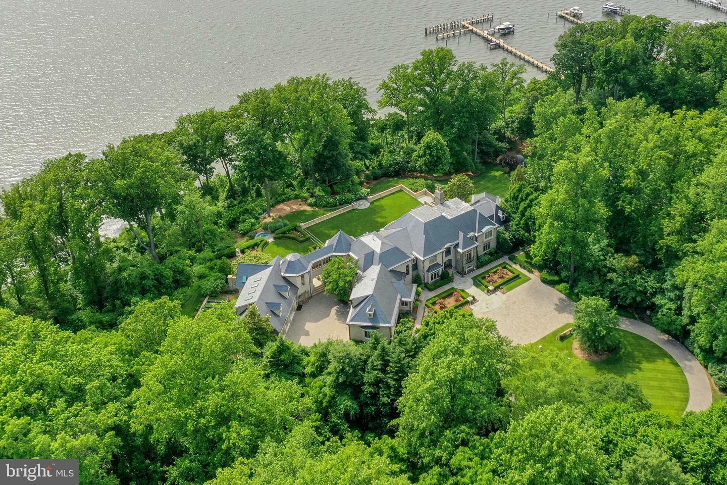 Property Photo: 938 Old County Road MD 21146