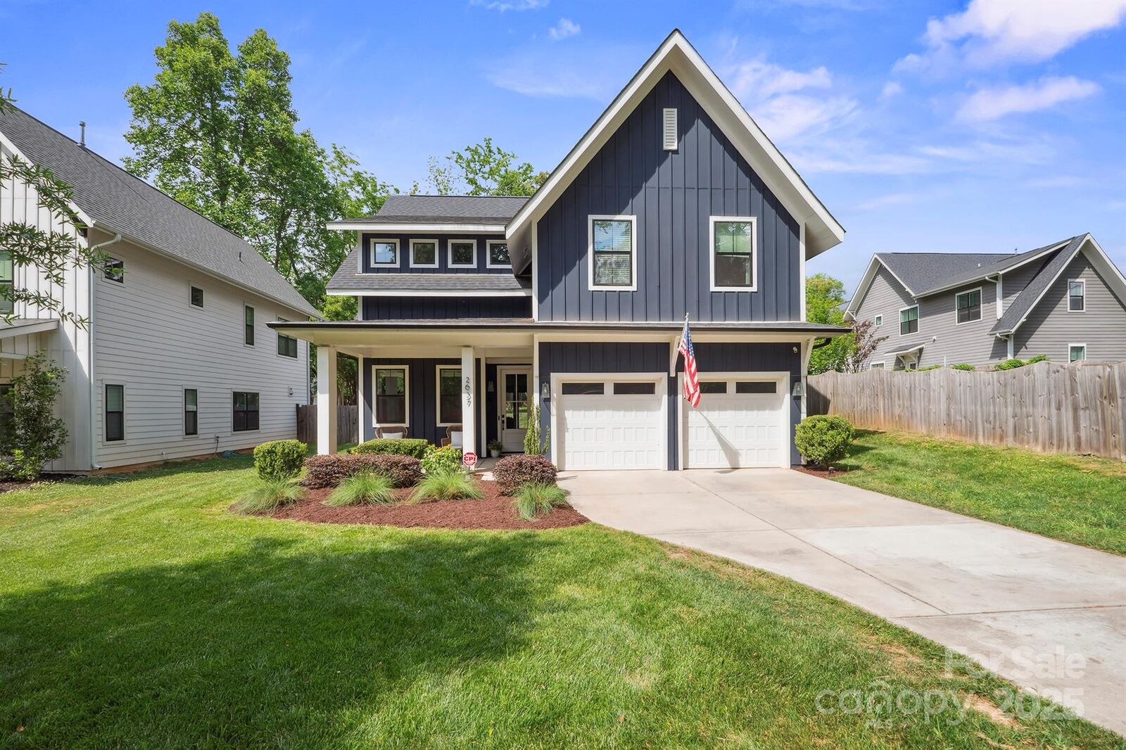 Property Photo:  2637 Springway Drive  NC 28205 
