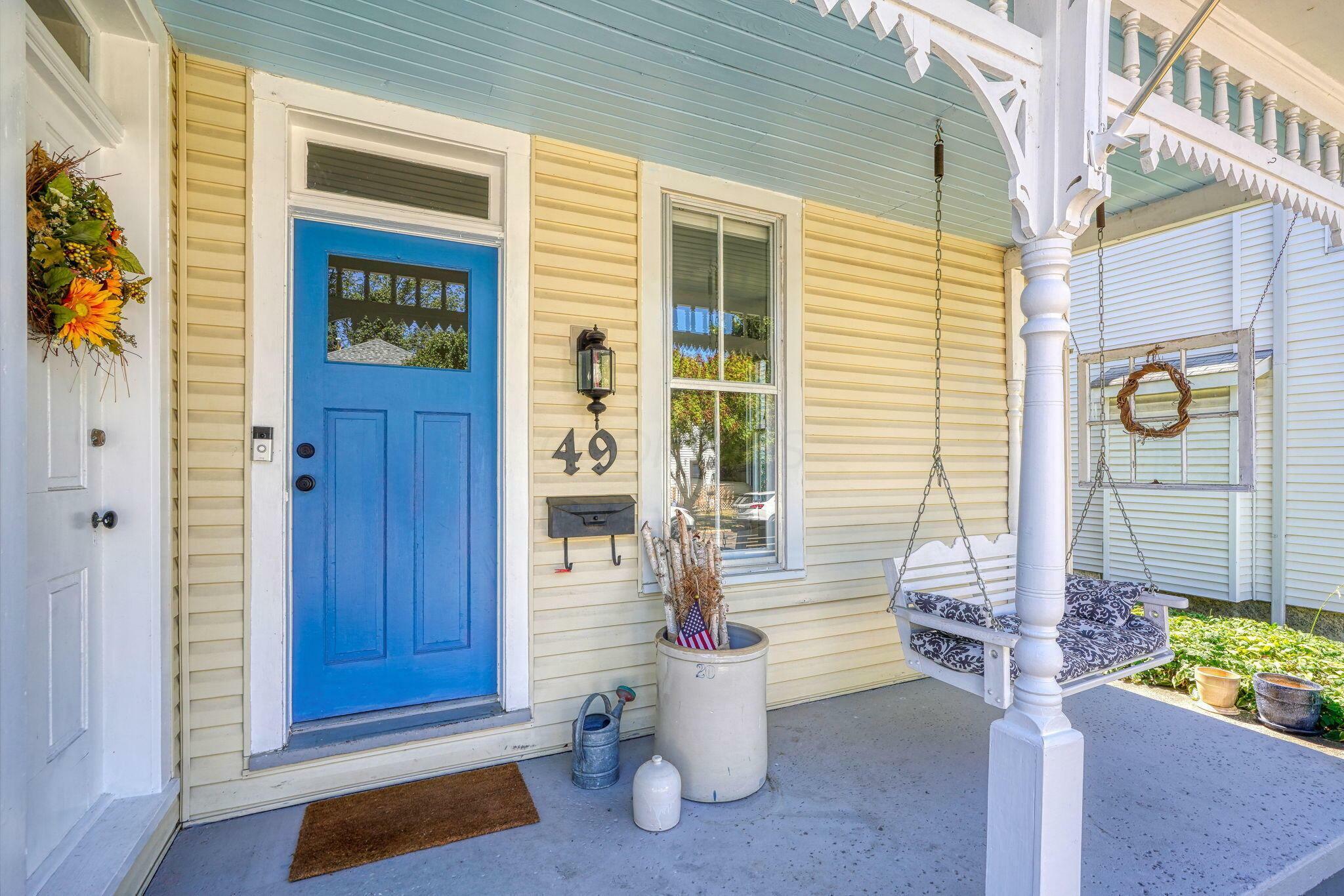 Property Photo: 49 E Mound Street OH 43110