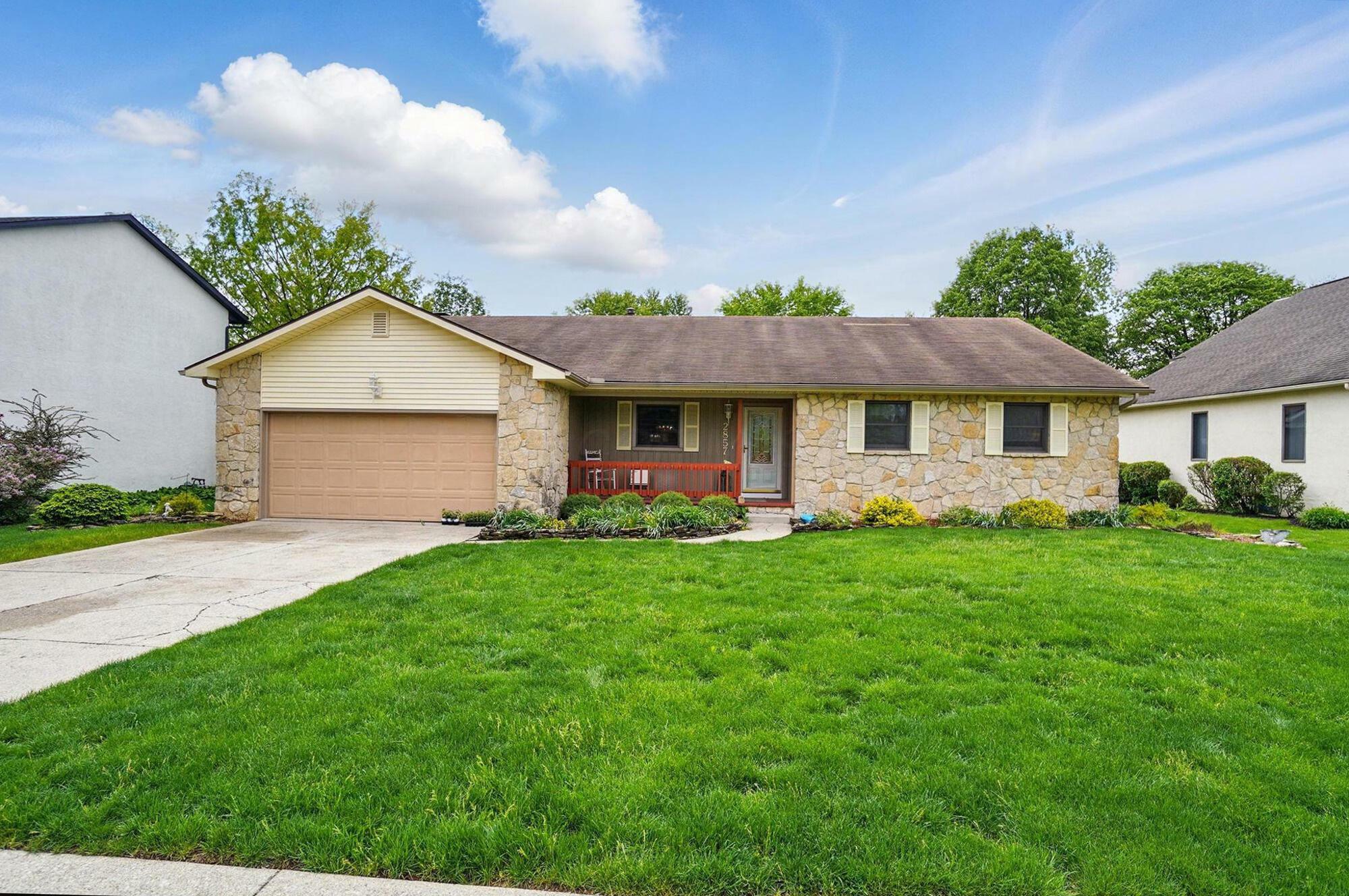 2857 Buxton Lane  Grove City OH 43123 photo