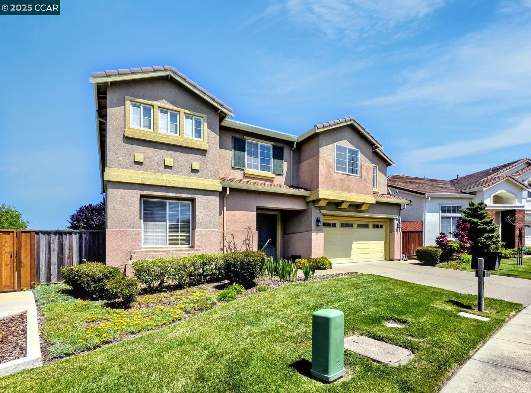 Property Photo: 881 Meadow View Dr CA 94806