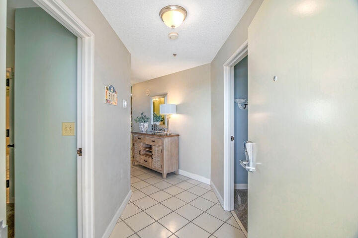 Property Photo:  550 Tops'L Beach Boulevard 811  FL 32550 