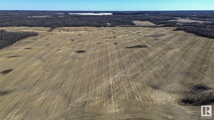 Property Photo:  Twp 544 Rge Rd 204  AB T8L 3Z3 
