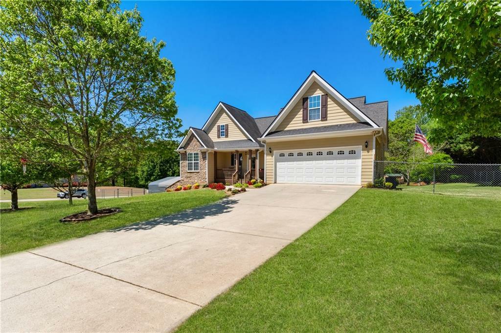 Property Photo: 70 Emily Forest Way GA 30567
