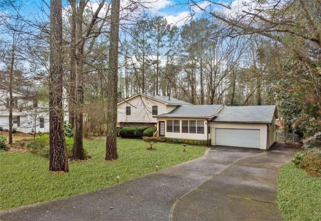 Property Photo: 2325 Lago Drive GA 30236