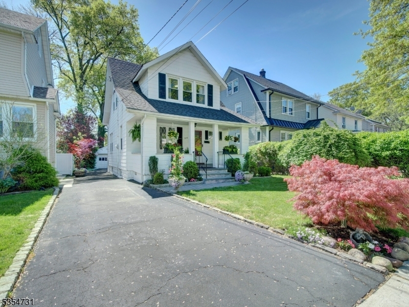 Property Photo: 939 Salem Rd NJ 07083